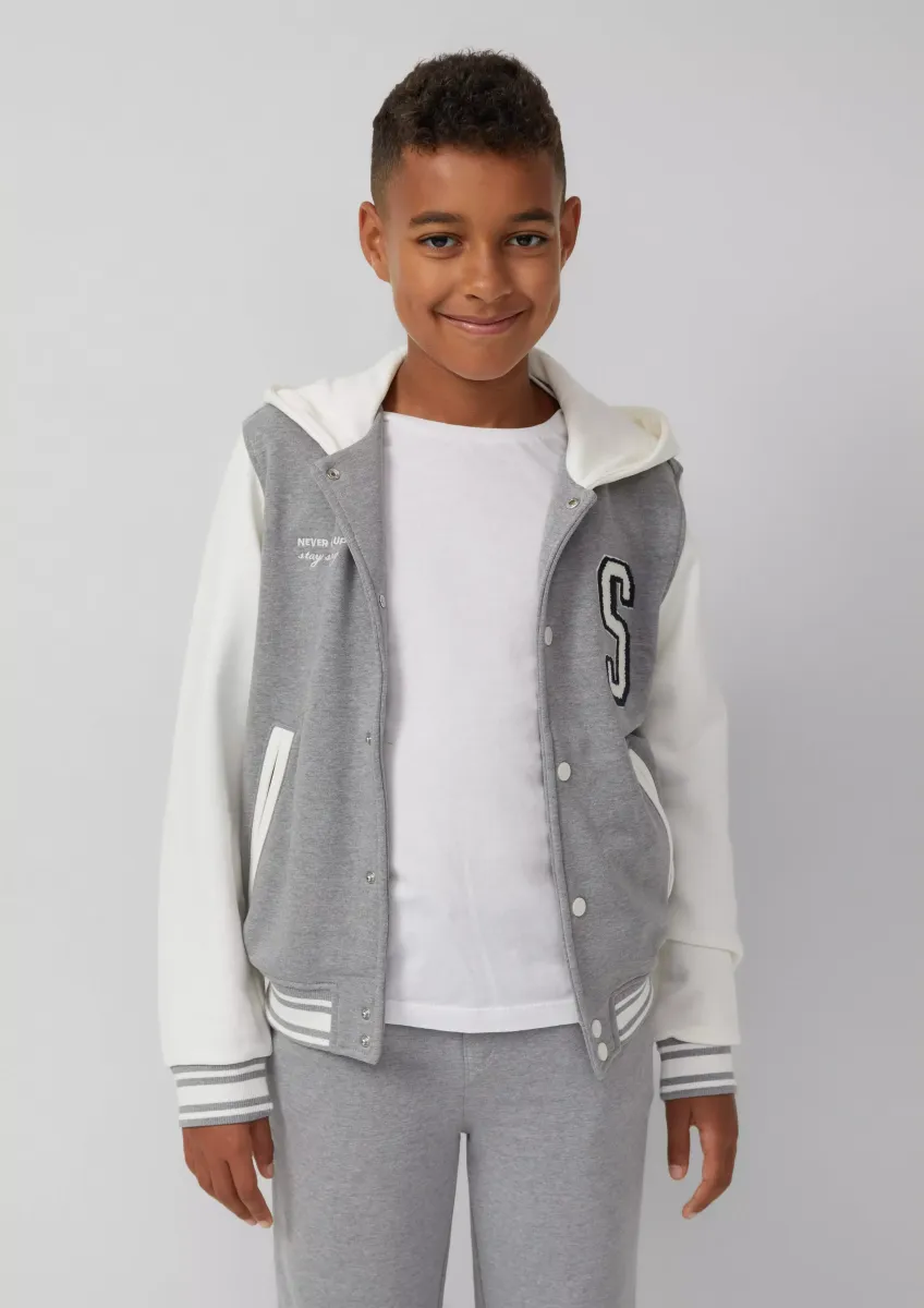 College-Jacke mit Applikation und Kapuze