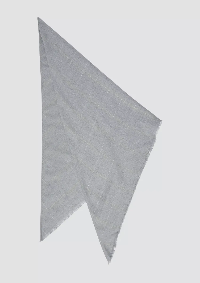 Dreieckstuch mit dezentem Glitzergarn