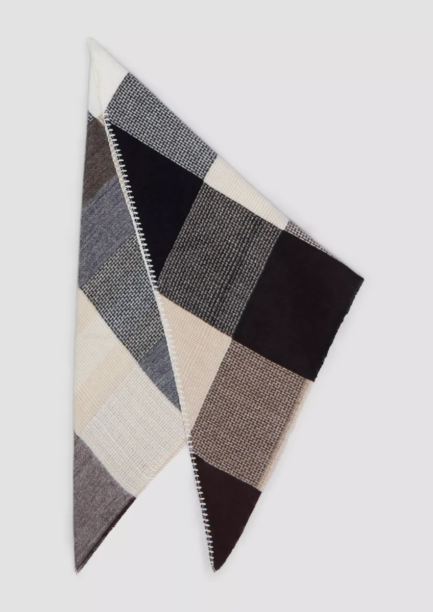 Dreieckstuch mit Schachbrett-Muster