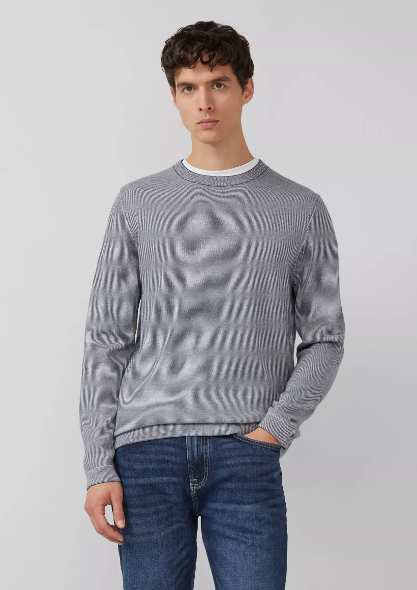 Fein gestreifter Pullover mit Crew Neck und abgesetzten Bündchen