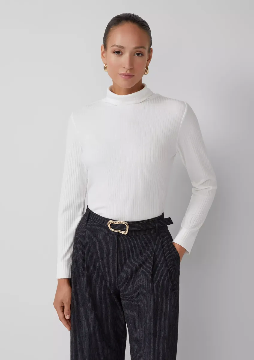 Gerippter Rollkragenpullover im Slim Fit