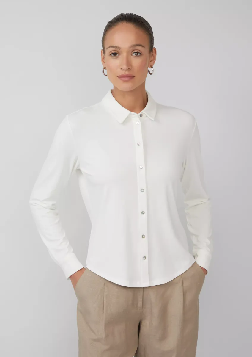 Jerseybluse mit Perlmuttknöpfen