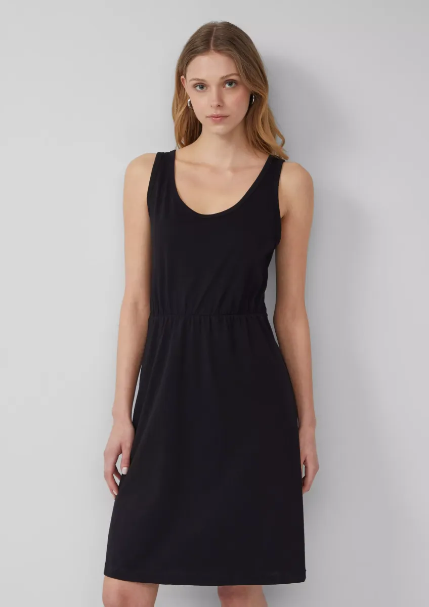 Kurzes Jerseykleid aus Baumwolle