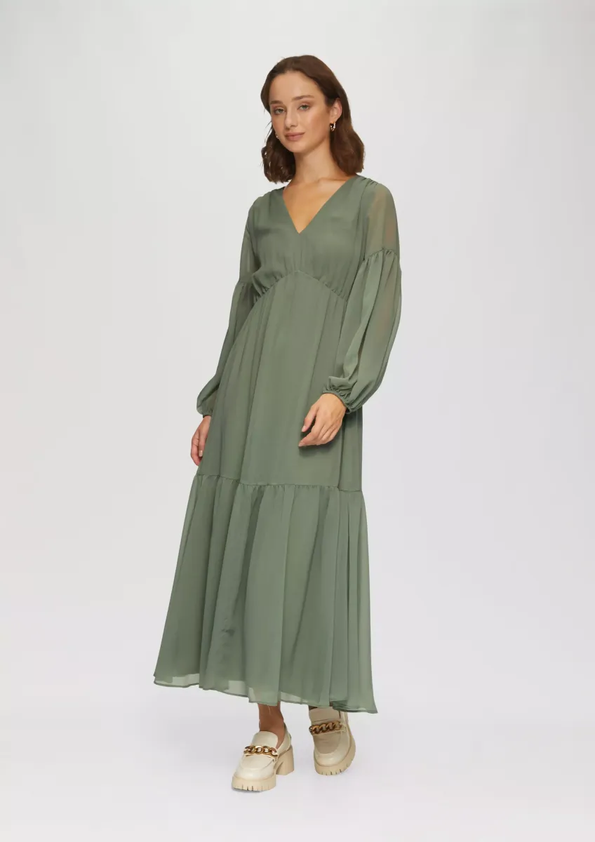 Langes Chiffonkleid im Boho-Stil