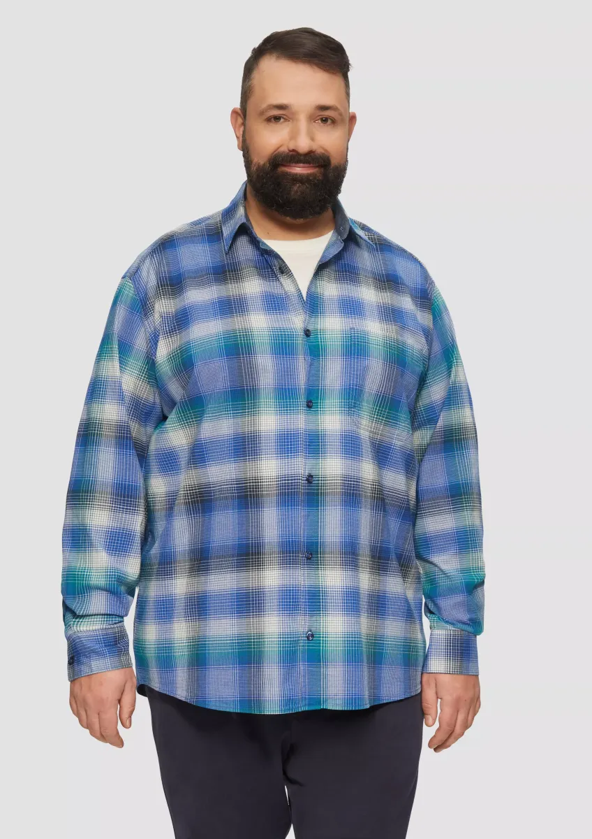 Regular Fit: Kariertes Hemd aus Baumwollstretch mit Brusttasche