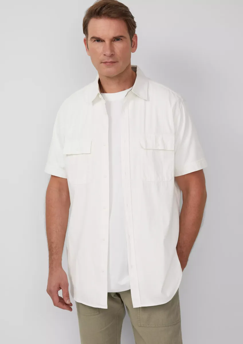 Regular Fit: Kurzarmhemd mit Strukturstreifen und Kentkragen