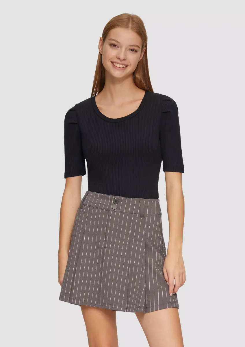 Rippshirt mit Puffärmel