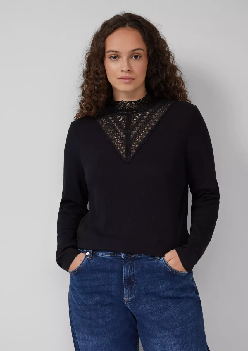 Rippshirt mit Spitzeneinsatz