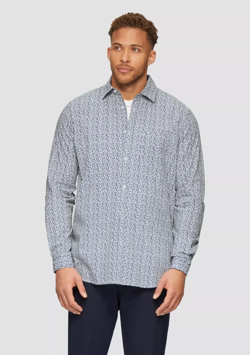 Slim Fit: Gemustertes Hemd mit Kentkragen