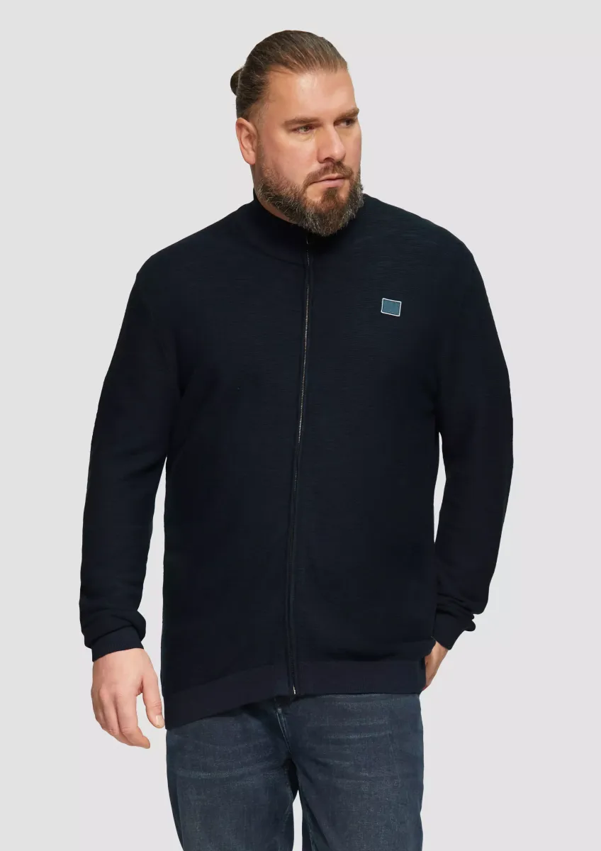 Strukturierte Strickjacke mit Logo-Patch