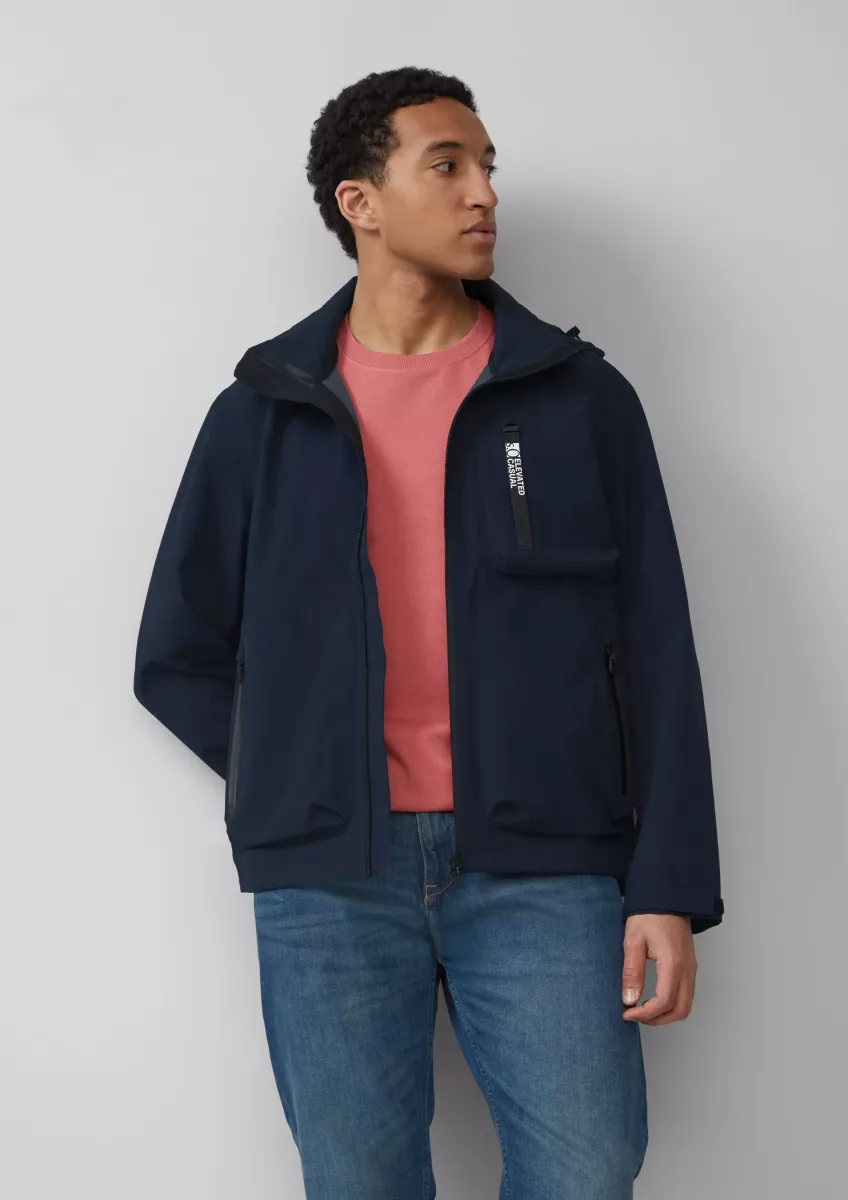 Wasserdichte Kapuzenjacke mit reflektierendem Detail