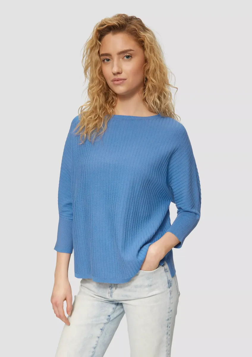 Weicher Pullover mit Struktur und 3/4-Fledermausärmeln