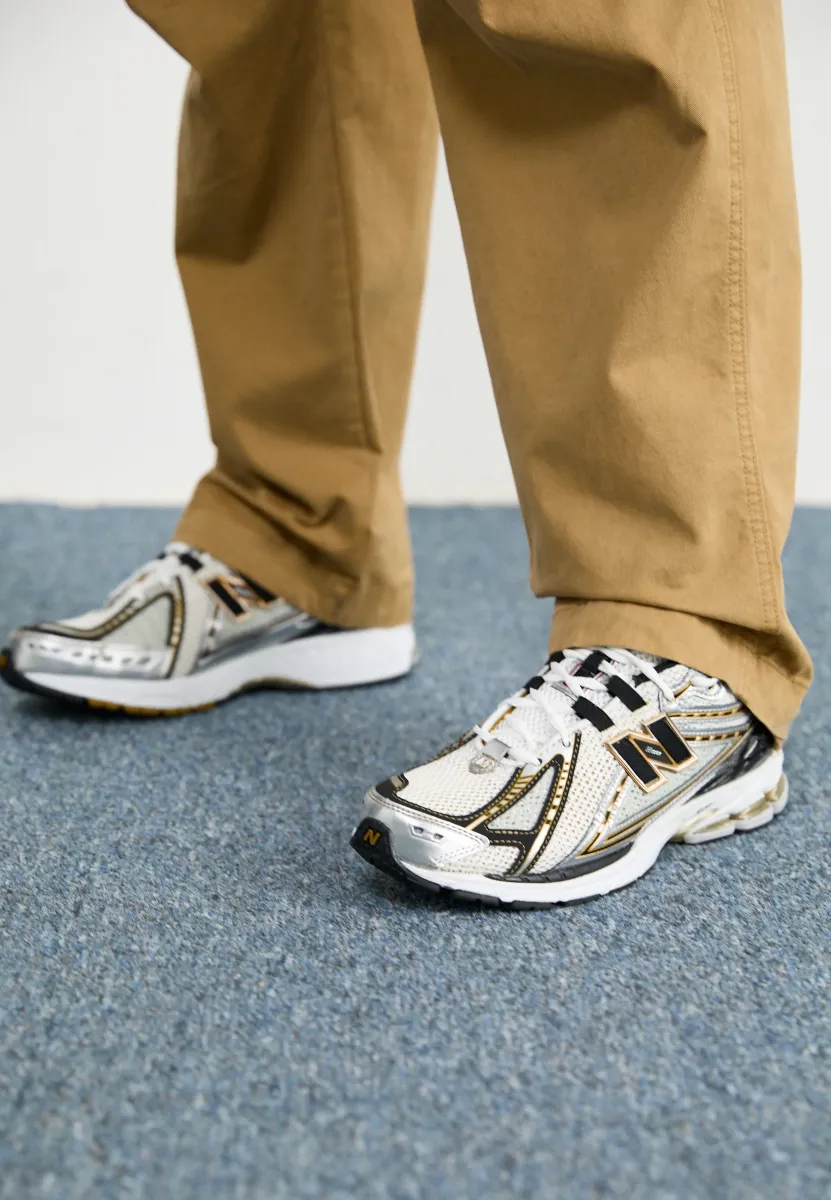 1906 UNISEX - Sneaker low - metallic silver