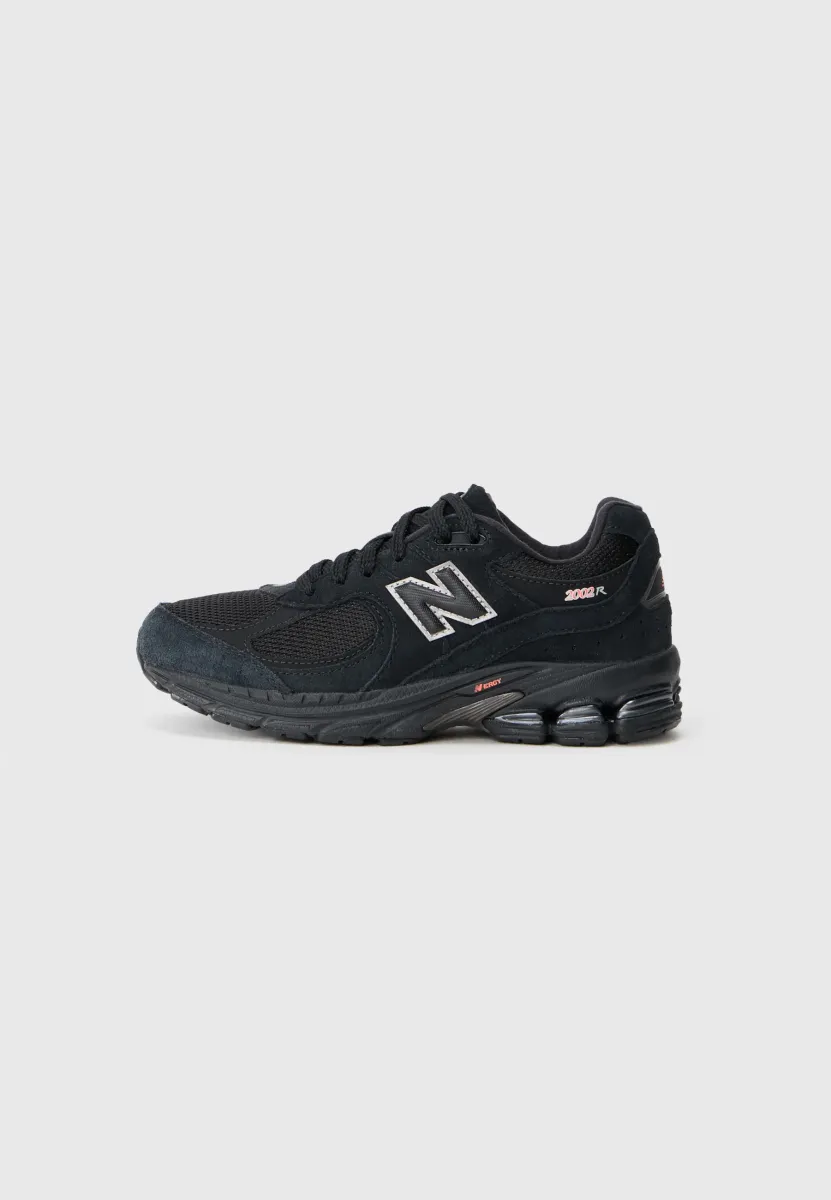 2002 UNISEX - Sneaker low - black