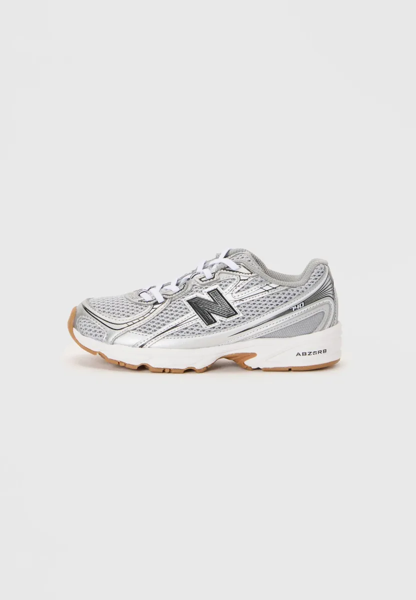 740 UNISEX - Sneaker low - silver-coloured metallic