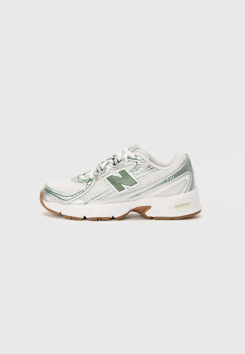 740 UNISEX - Sneaker low - silver-coloured metallic
