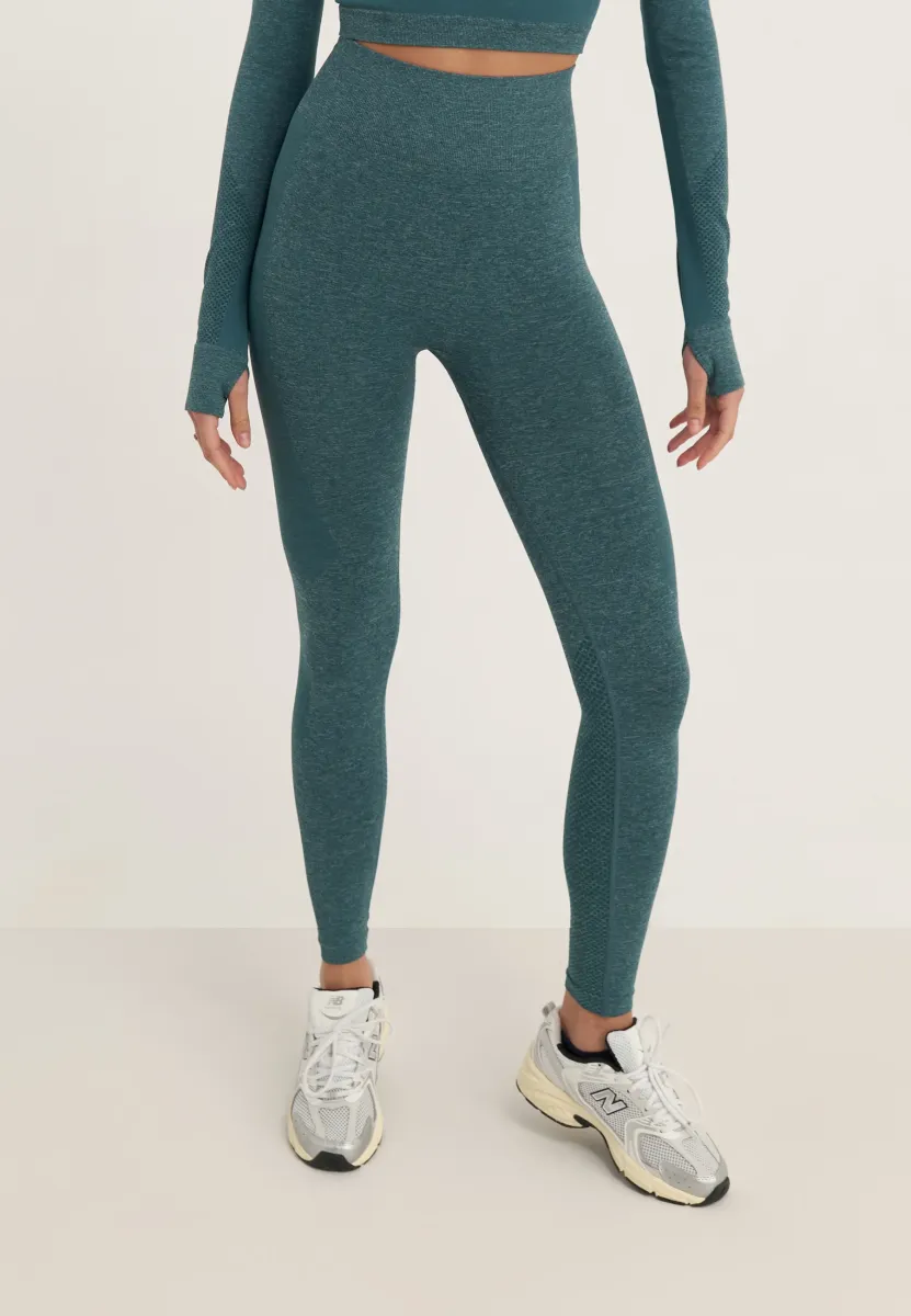 7/8 LENGTH HIGH RISE SEAMLESS LEGGINGS WITH CONTRAST PANEL - Tights - mint
