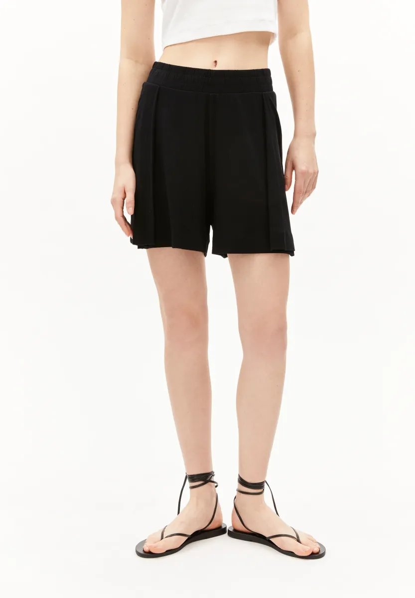 AAREZU - Shorts - black