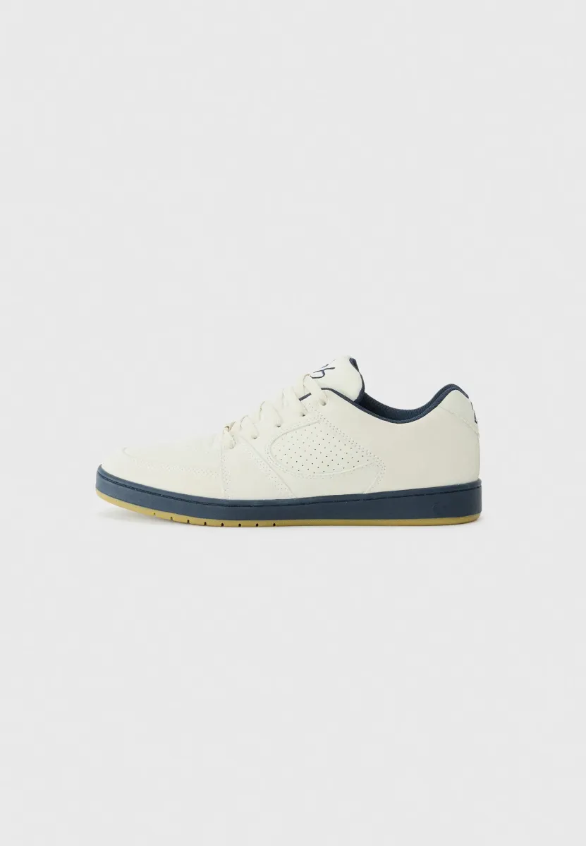 ACCEL UNISEX - Sneaker low - white/navy/gum