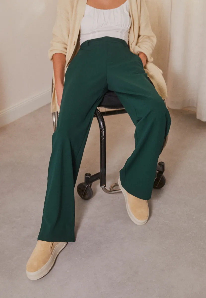 ADAPTIVE WIDE LEG PANTS - Stoffhose - dark green