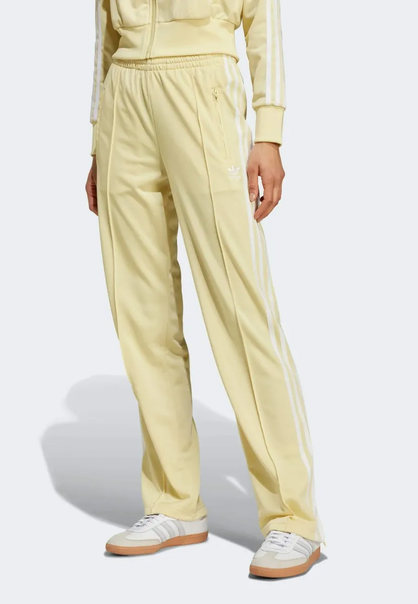 ADICOLOR CLASSICS FIREBIRD TRACK - Jogginghose - powder yellow