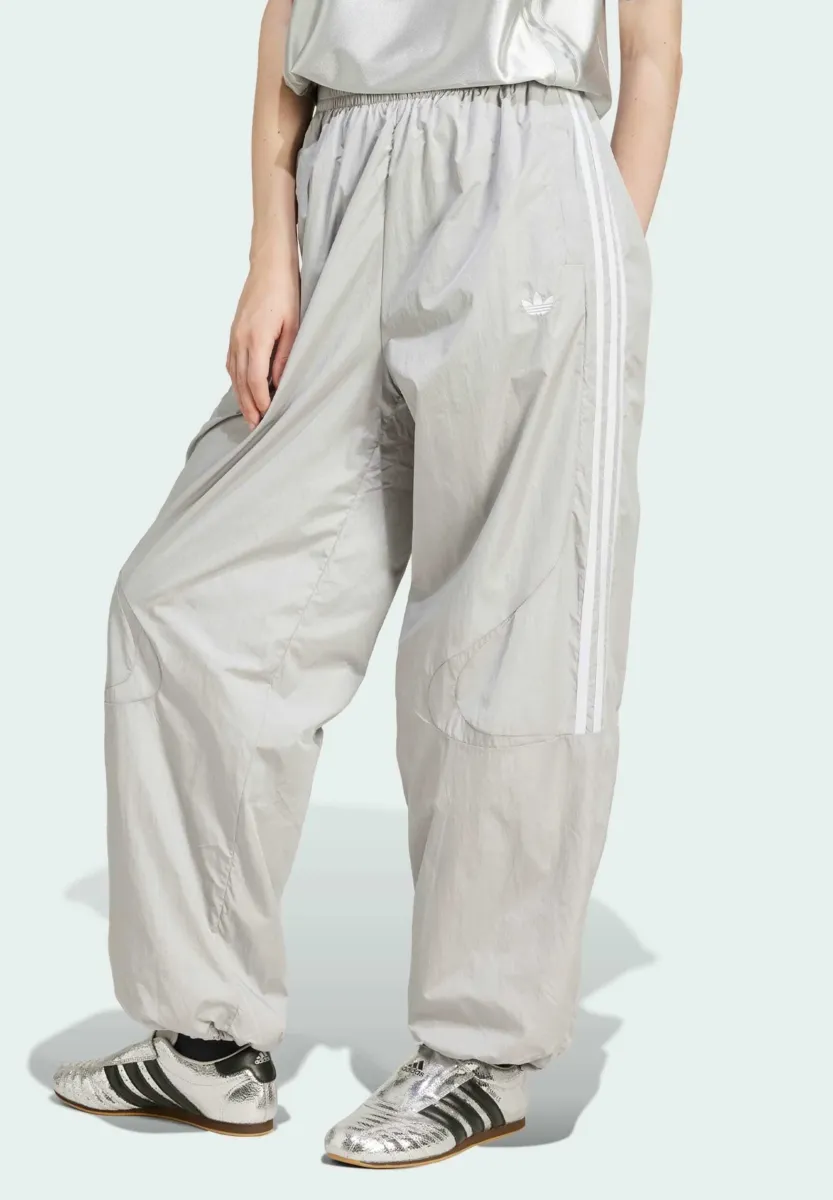 ADICOLOR TEAMGEIST OVERSIZED WIDE - Jogginghose - grey two