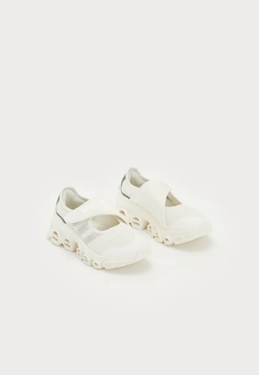 ADIFOM MEGAJANE W - Sneaker low - cloud white/iron metallic/grey five