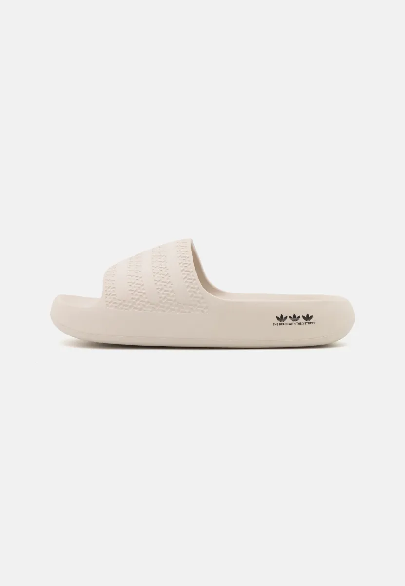 ADILETTE AYOON - Pantolette flach - beige