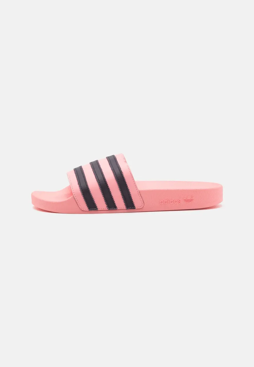 ADILETTE - Pantolette flach - glow pink/aurora black/