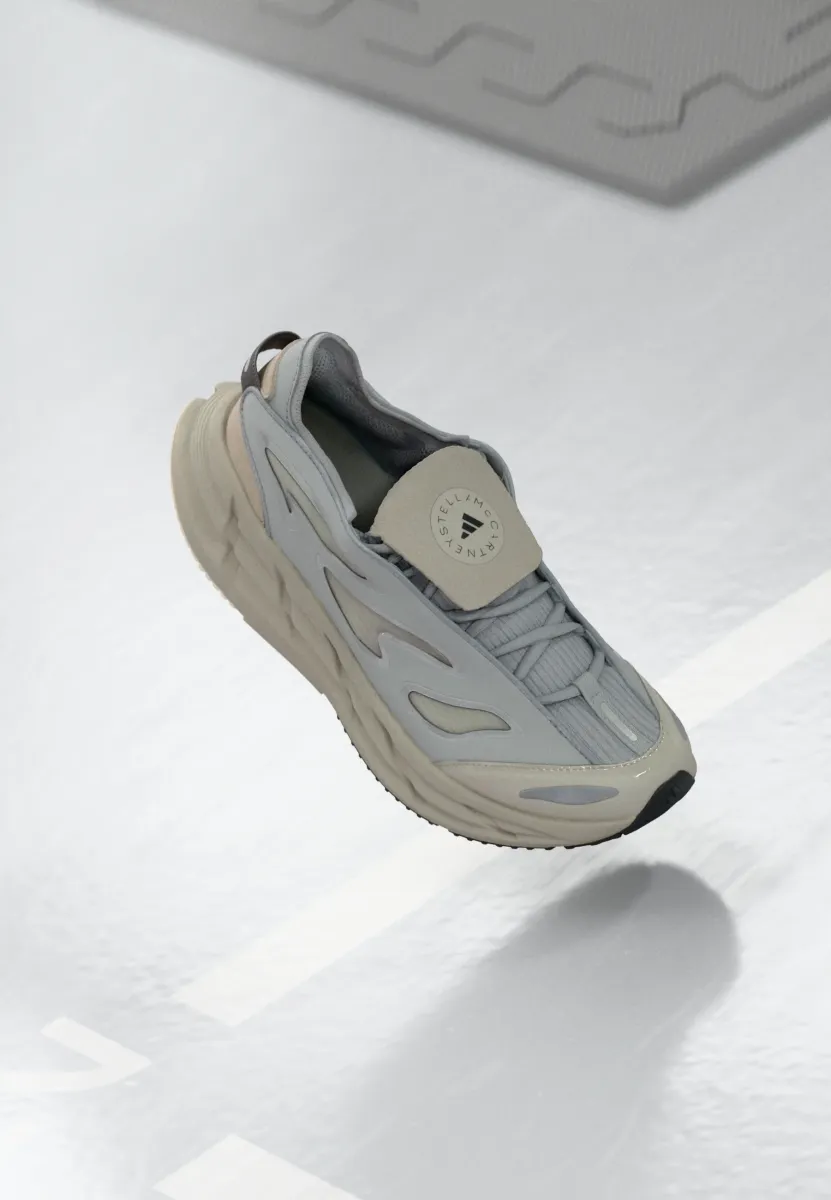 ADISTAR - Trainingsschuh - clear onix/willow grey/almond milk