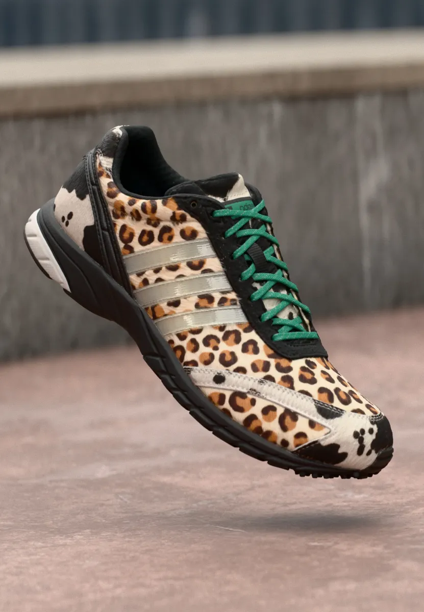 ADIZERO ADIOS OG - Sneaker low - grey two/core black/court green