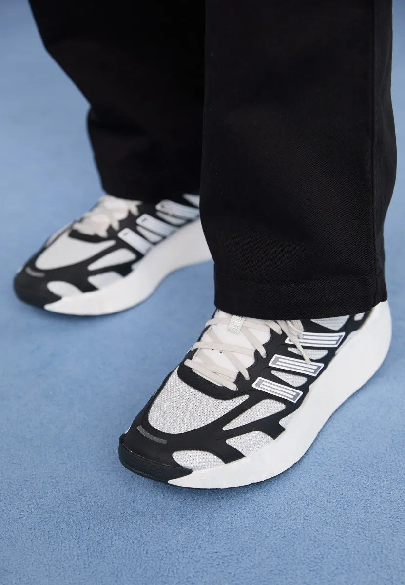 ADIZERO ARUKU UNISEX - Sneaker low - core black/footwear white/grey one
