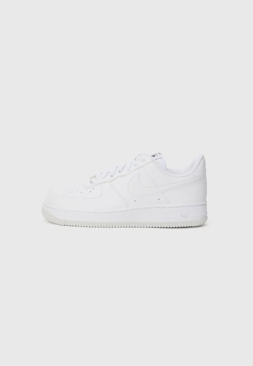 AIR FORCE 1 07 NEXT NATURE - Sneaker low - white/silver-coloured