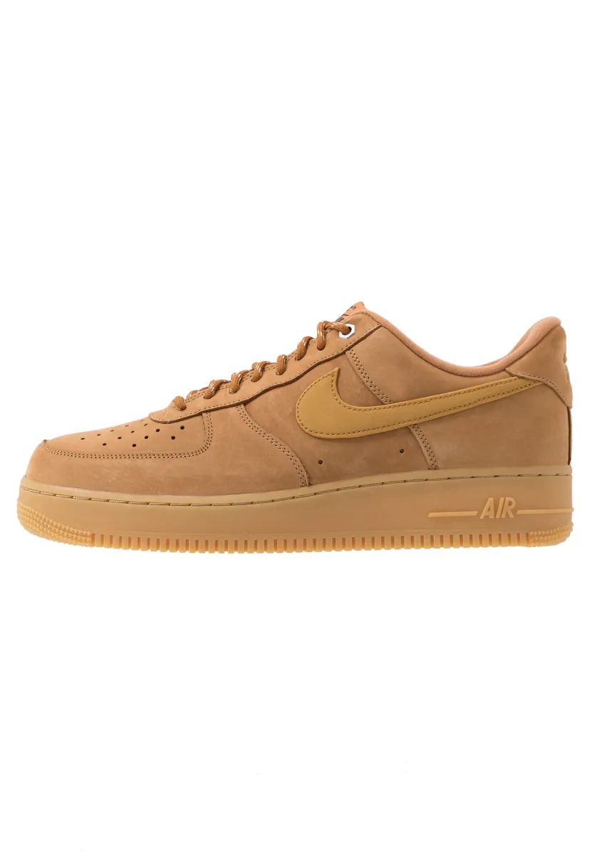 AIR FORCE 1 07 - Sneaker low - flax/wheat/light brown/black/team gold