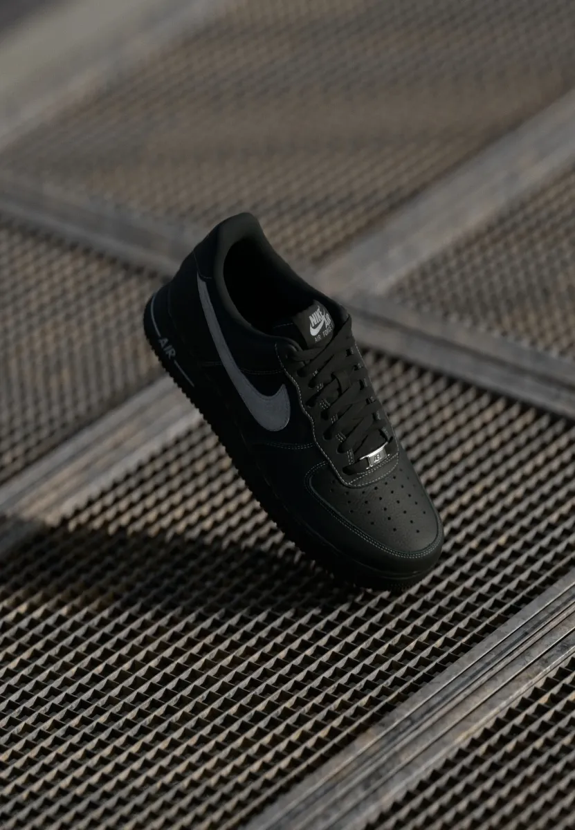 AIR FORCE 1 - Sneaker low - black/wolf grey