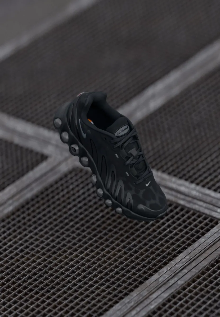 AIR MAX DN8 SE - Sneaker low - black/metallic dark grey/anthracite