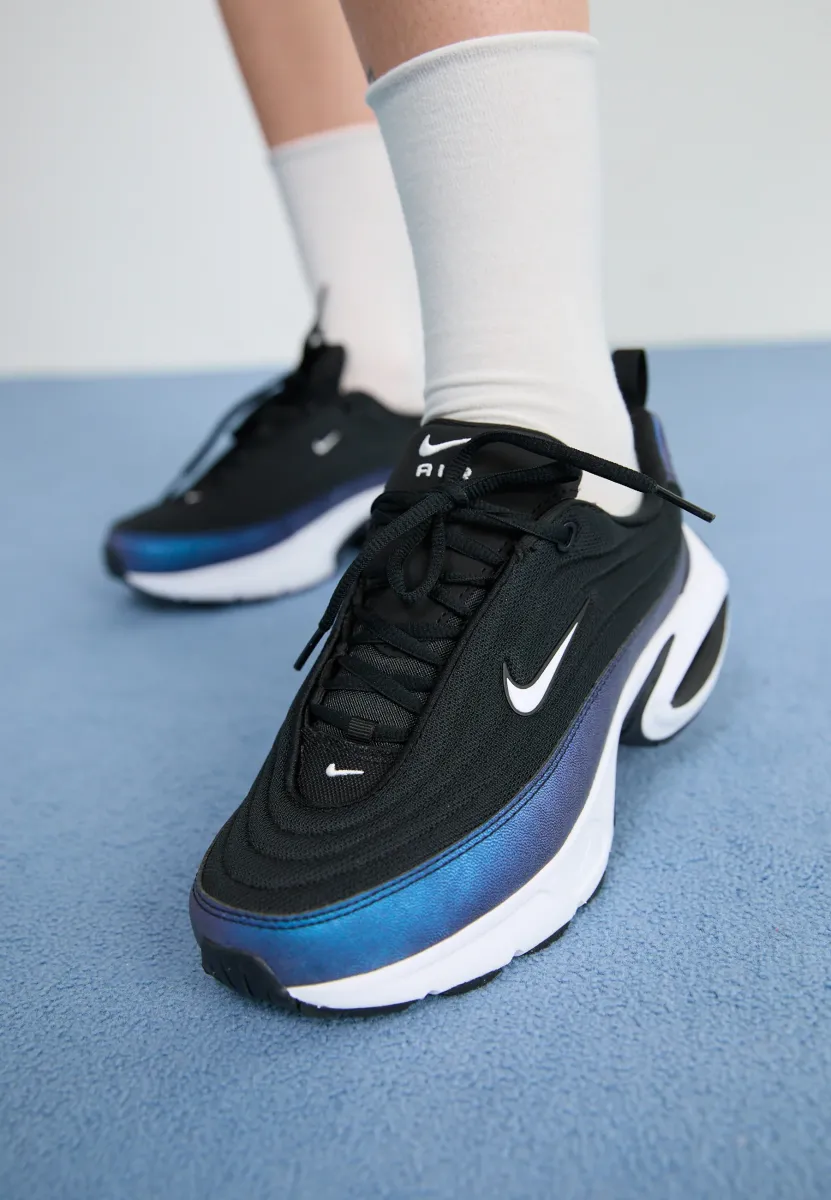 AIR MAX PORTAL SE - Sneaker low - black/white
