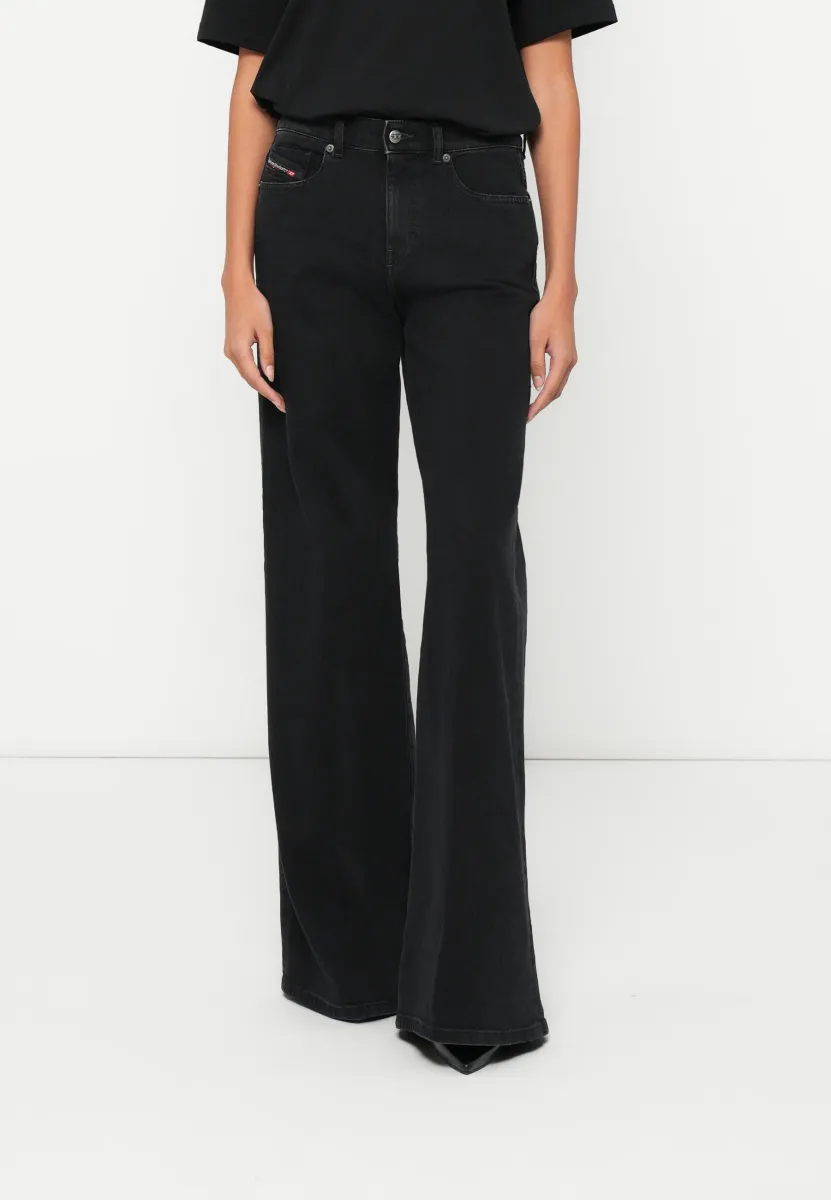 AKEMI - Jeans Relaxed Fit - 02