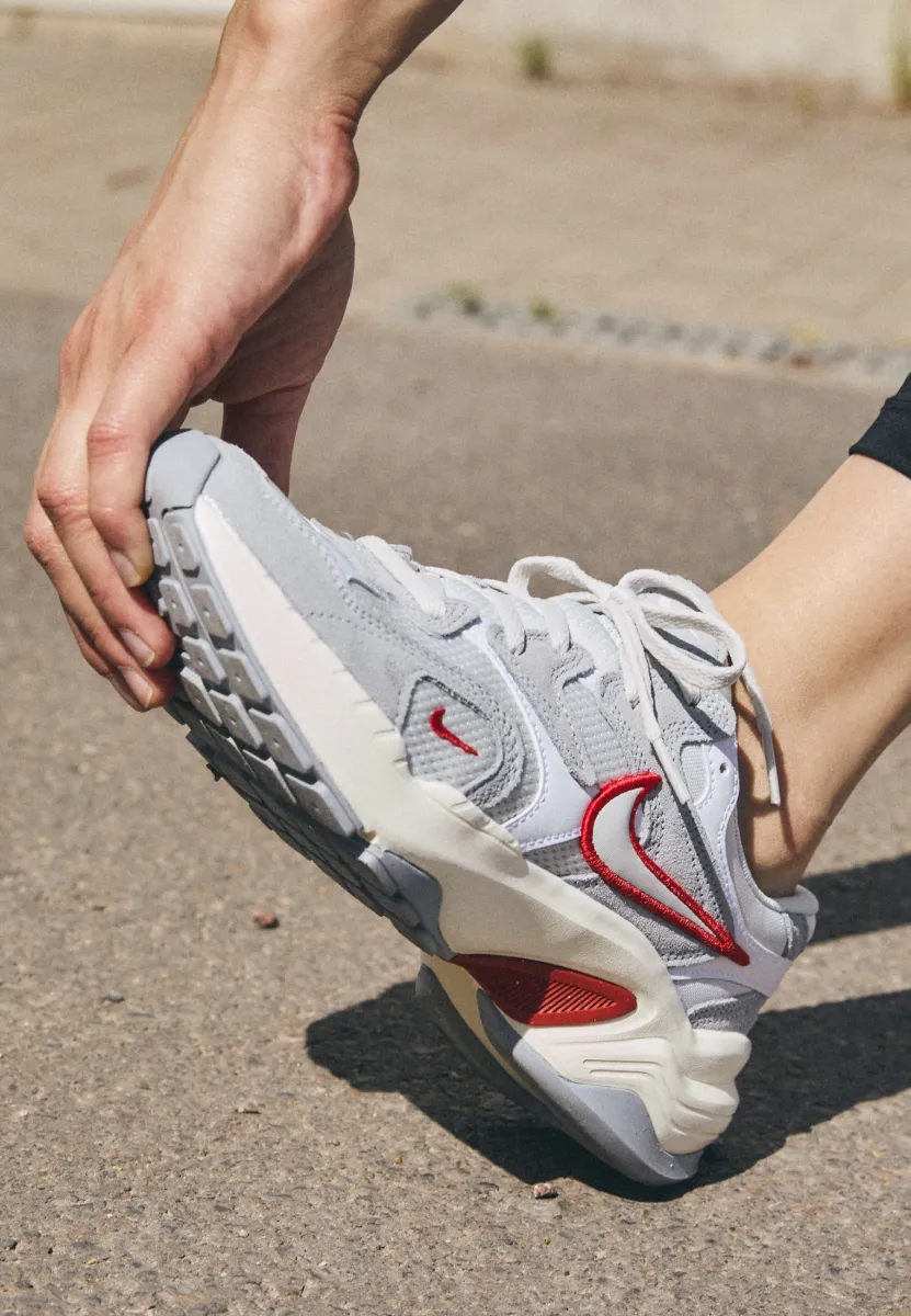 AL8 - Sneaker low - wolf grey/photon dust/picante/red/white/sail