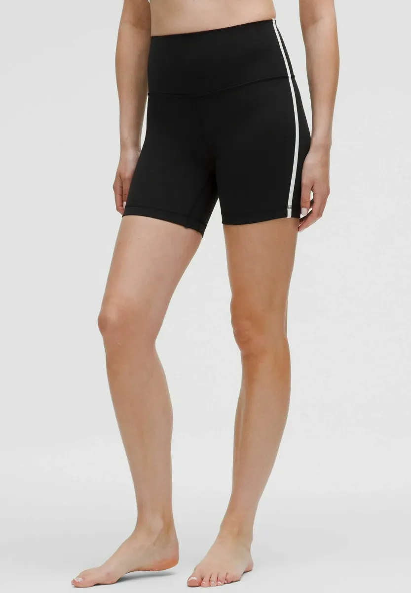 Align™ Side-Stripe 15cm - Kurze Sporthose - black/white