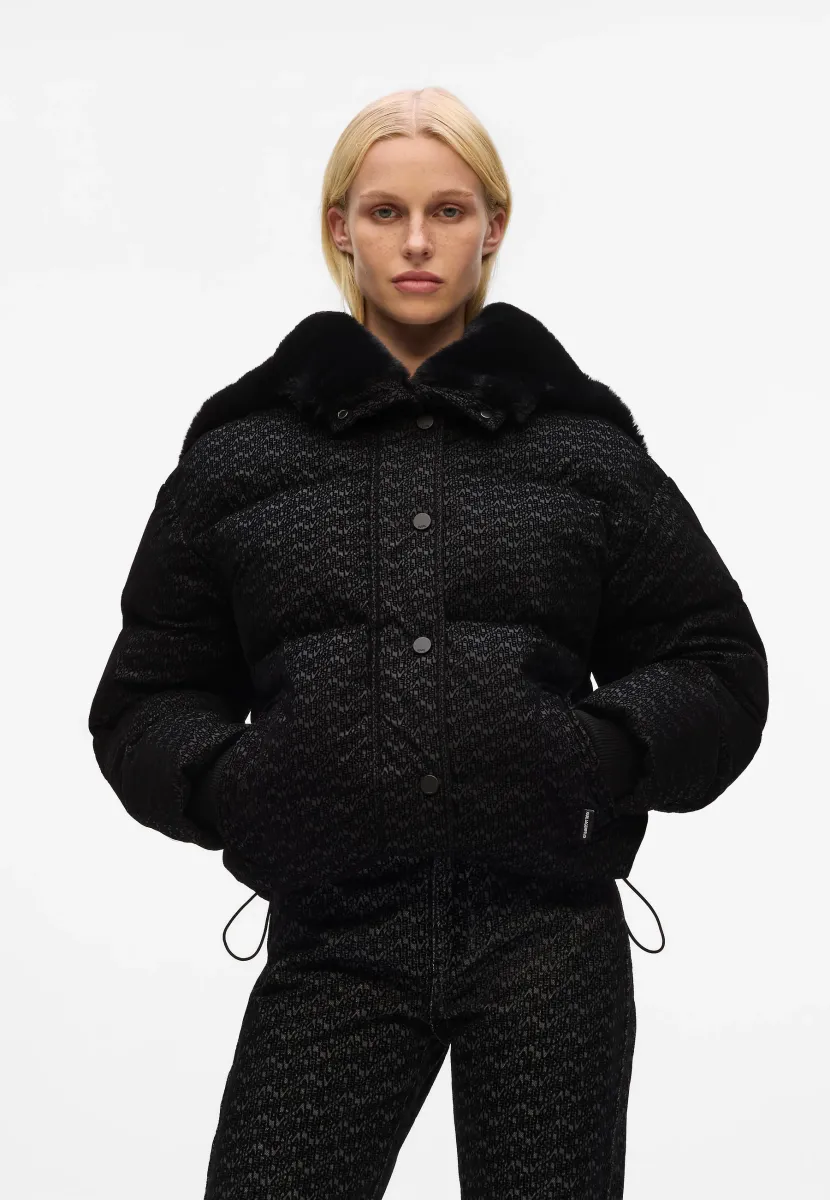 ALL-OVER-PRINT PUFFER - Winterjacke - elongated logo black all over print