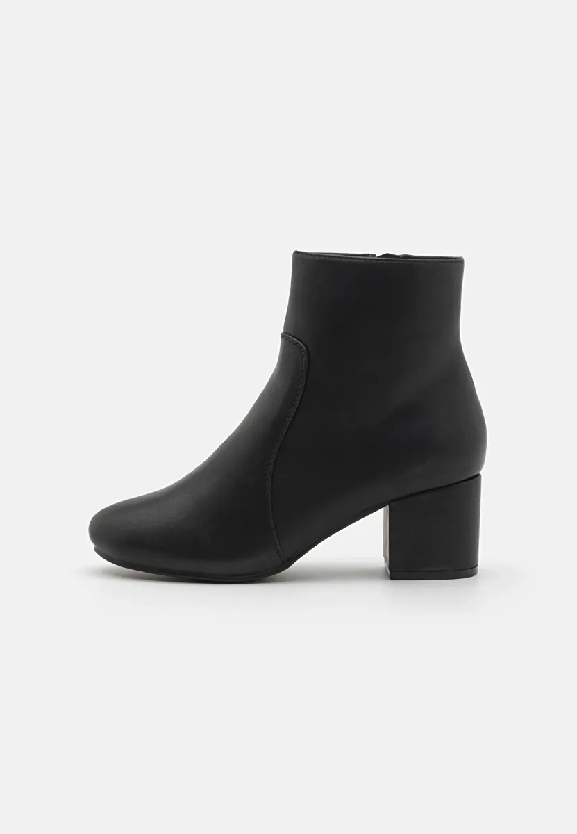 Ankle Boot - black
