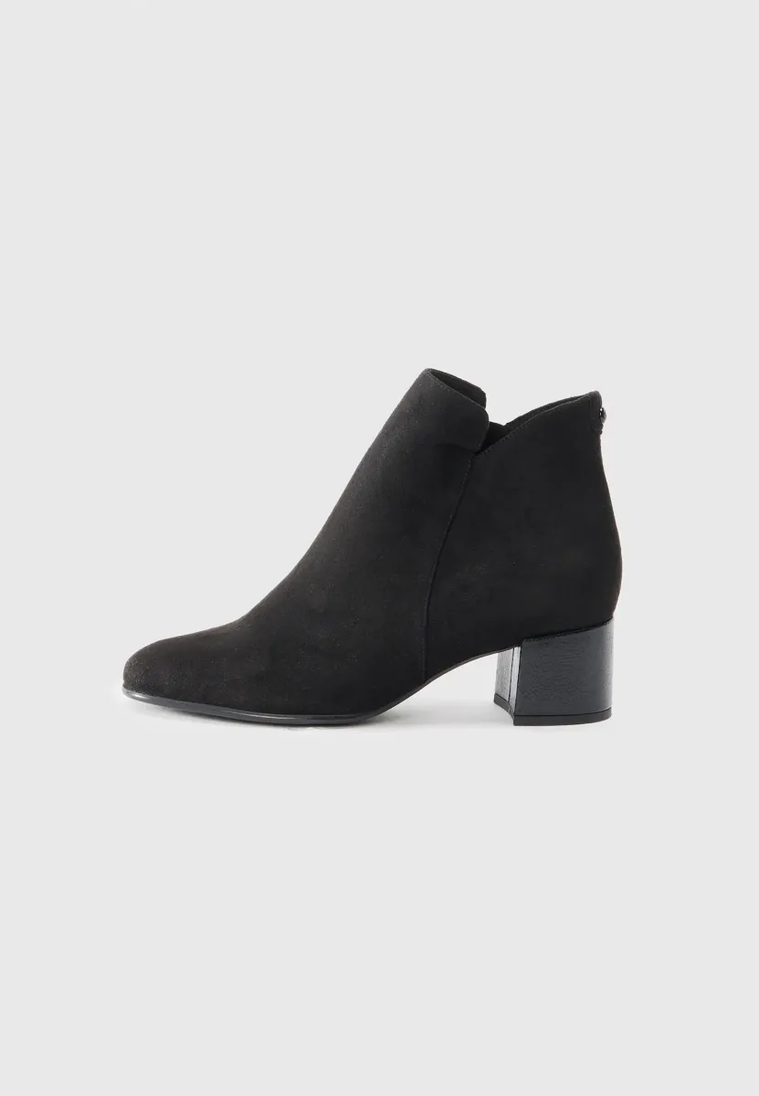Ankle Boot - black
