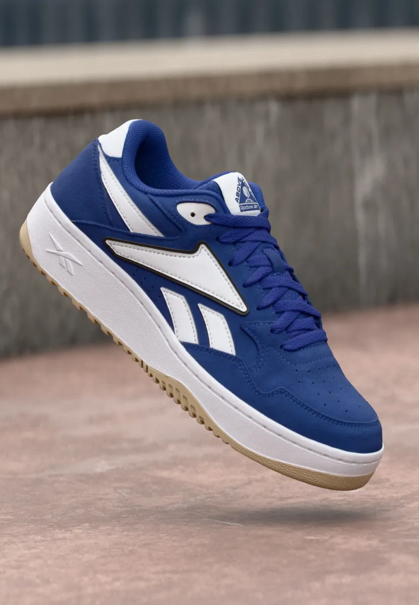 ATR CHILL UNISEX - Sneaker low - classic cobalt/white/classic beige