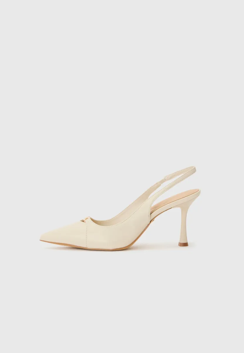 AUGUSTAS - Pumps - white