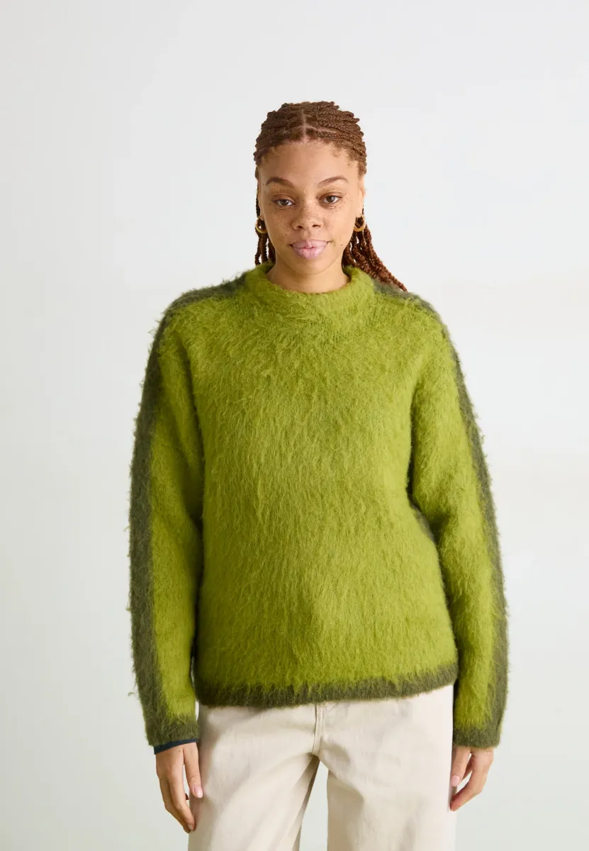 AURA CREW - Strickpullover - lime