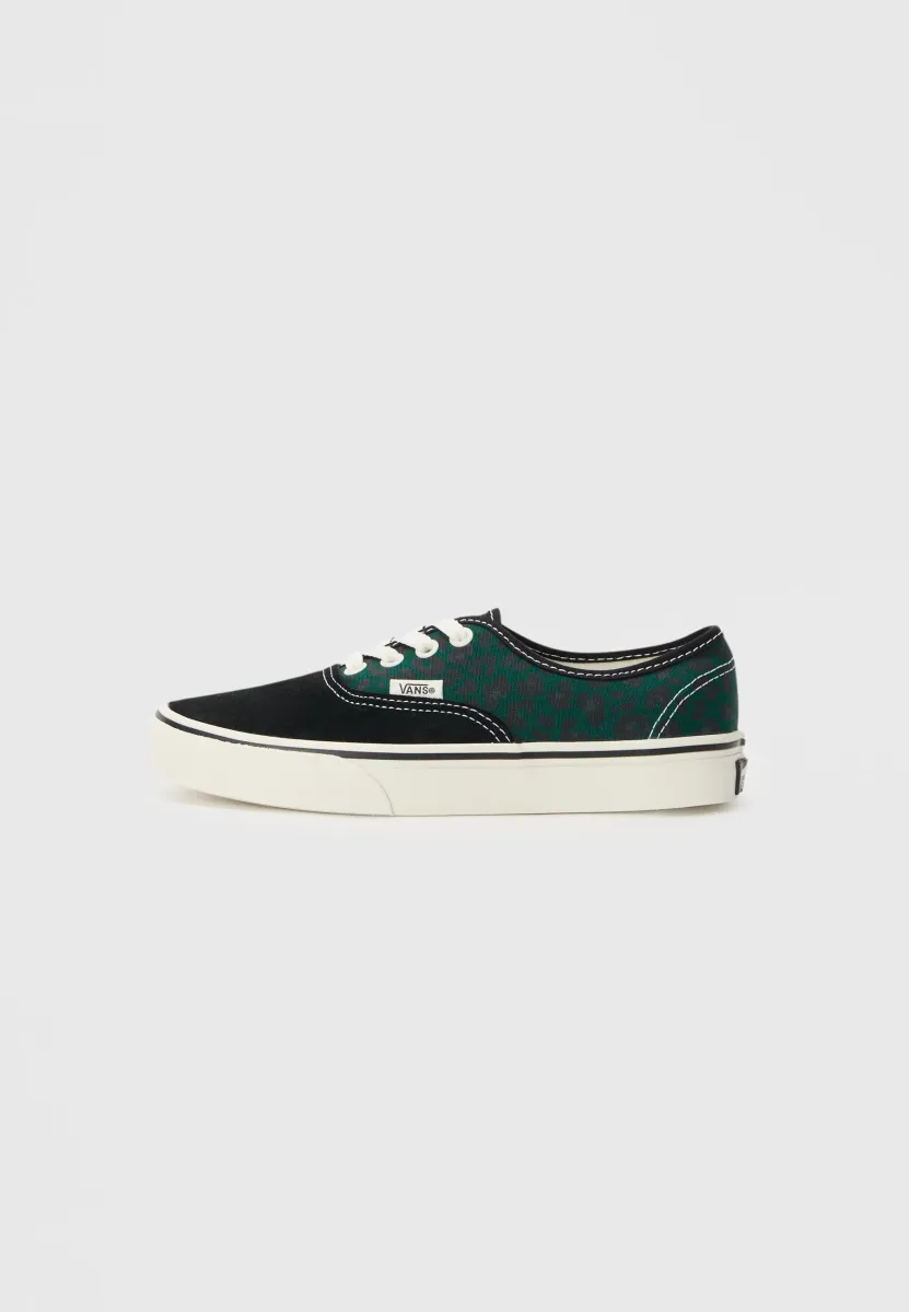 AUTHENTIC - Sneaker low - black