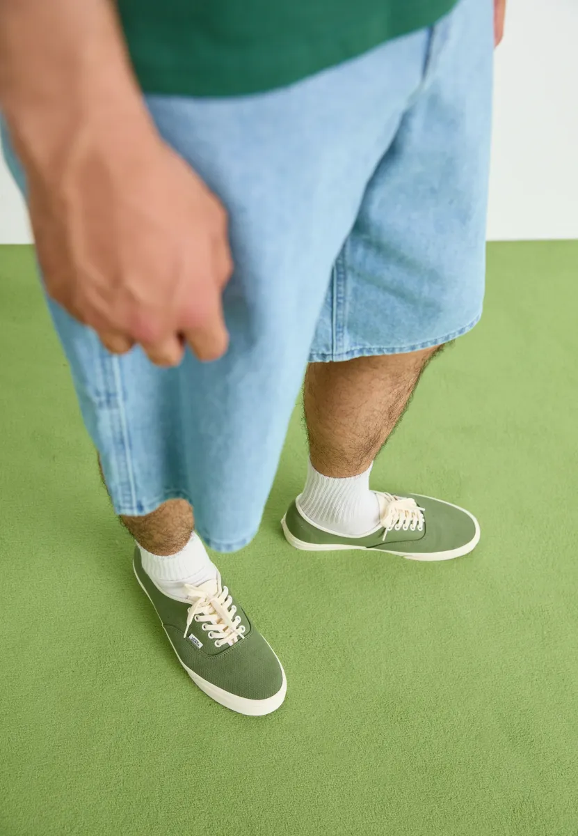 AUTHENTIC UNISEX - Sneaker low - loden green