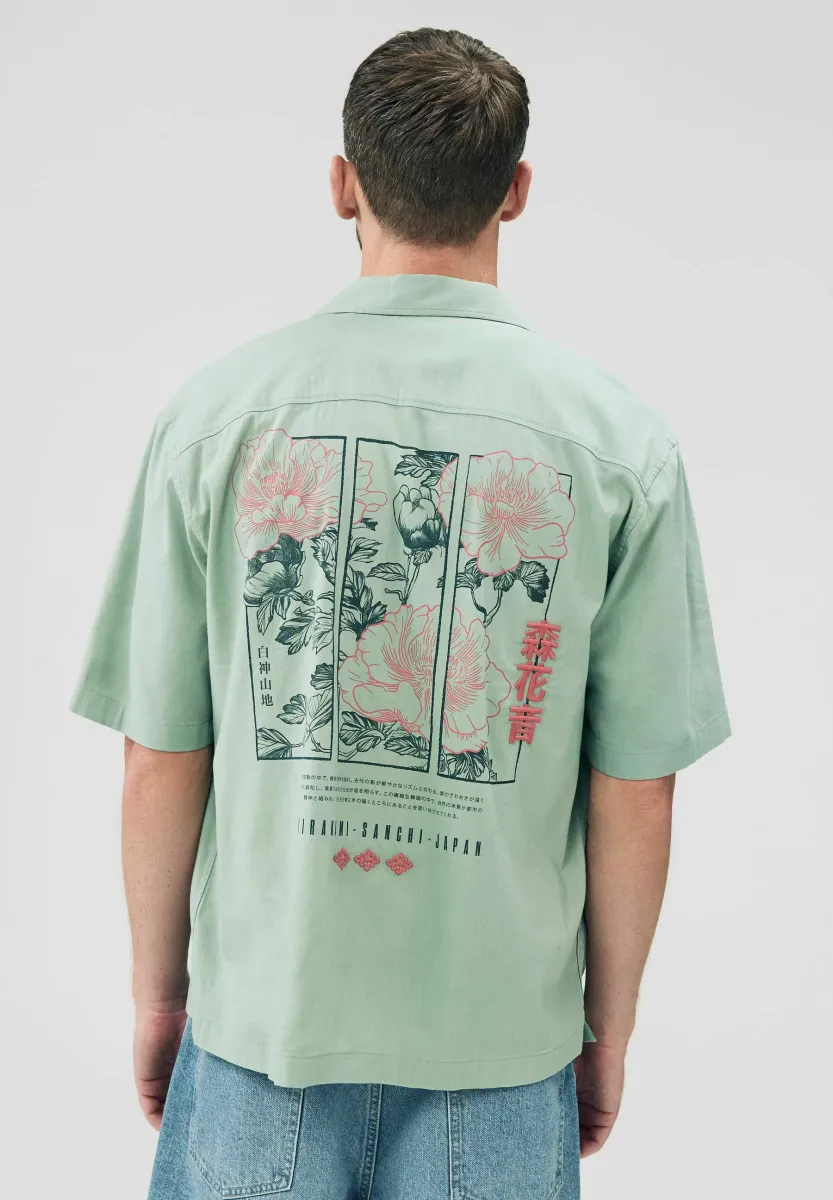BACK PRINTED SHORT SLEEVE - Hemd - green