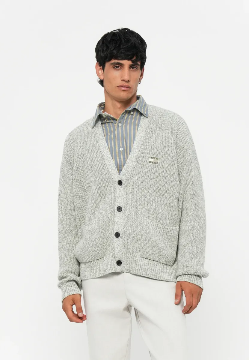 BADGE CARDI - Strickjacke - utility sage